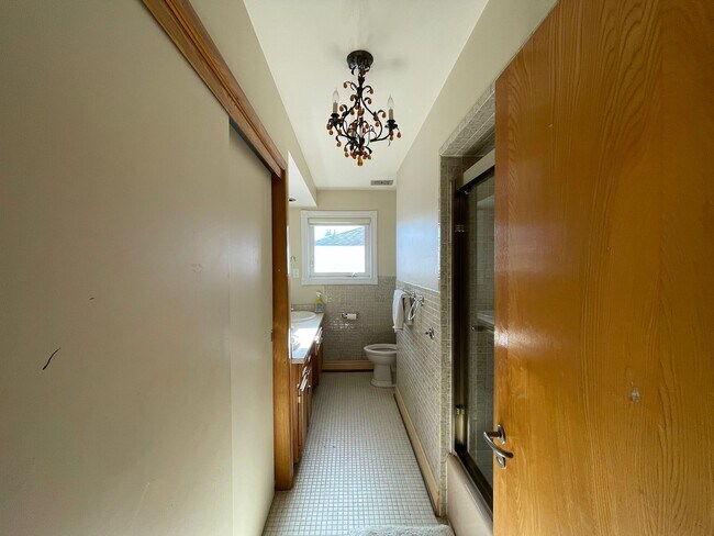 Photo du bâtiment - 245 Derrydown Rd