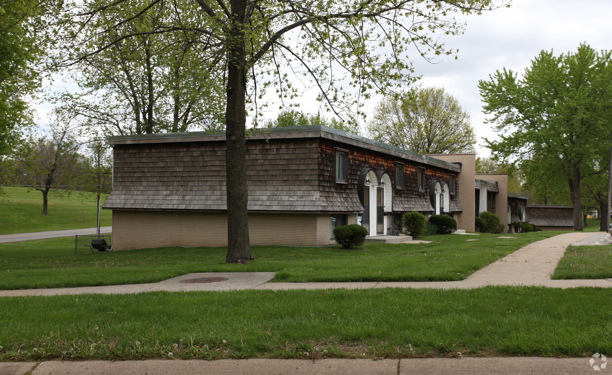 Foto principal - North Brighton Townhouses