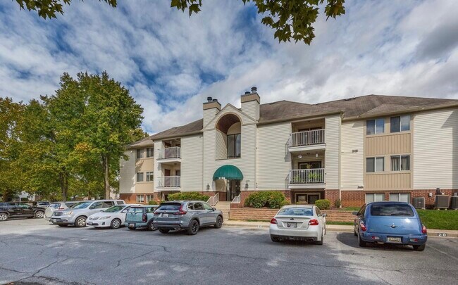 Foto del edificio - 2106 Whitehall Rd