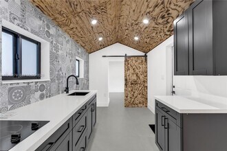 Building Photo - 889 NW 102nd St