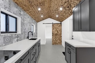 Building Photo - 889 NW 102nd St