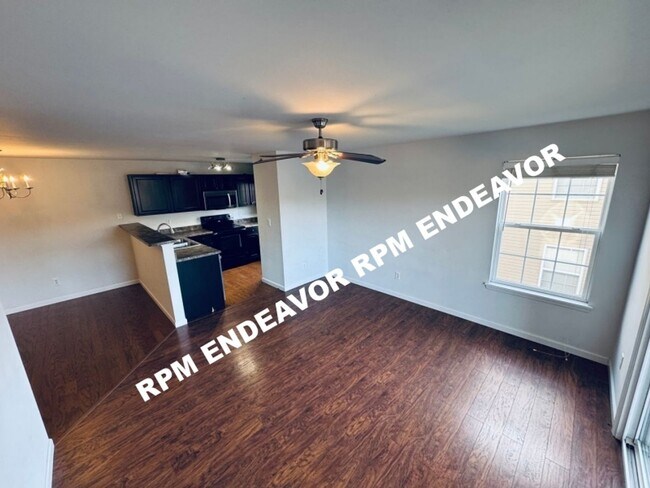 Foto del edificio - 2 Bed, 2 Bath, Move in Ready!