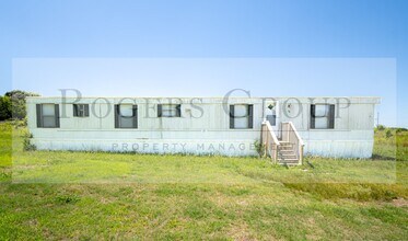 Building Photo - 385 Julian Smith Rd