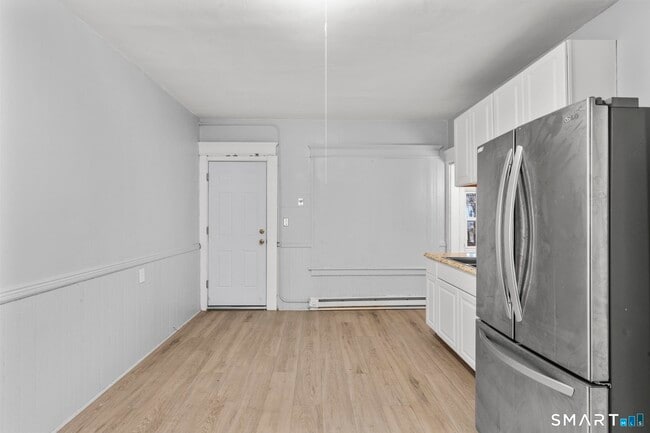 Building Photo - 77 Wall St