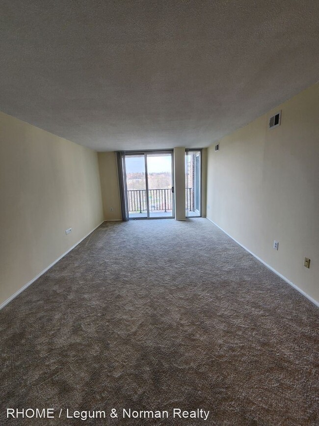 Foto del edificio - 2 br, 1 bath House - 4600 S. Four Mile Run...