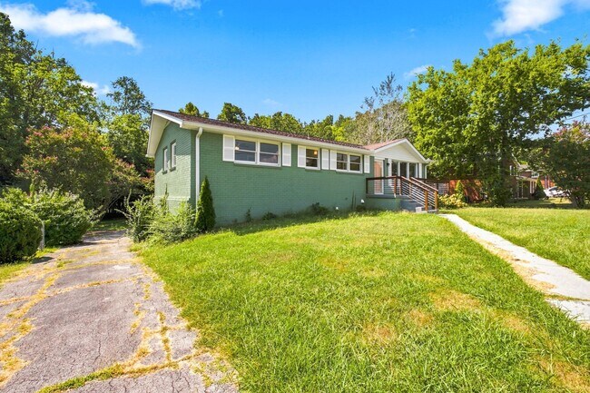 Foto del edificio - 1614 Shady Cir