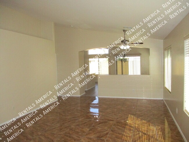 Building Photo - 1328 Natasha Dr