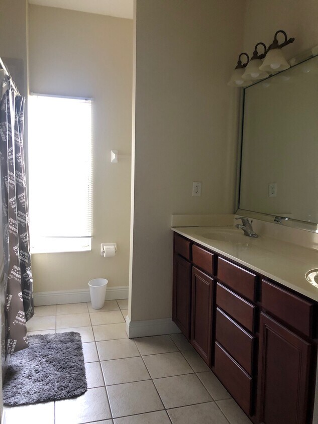 135 Glass Onion Dr, Groveland, FL 34737 Townhome Rentals in Groveland FL