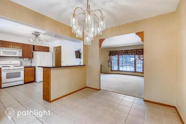 Foto del edificio - 16548 Franchise Avenue West, Rosemount, MN...
