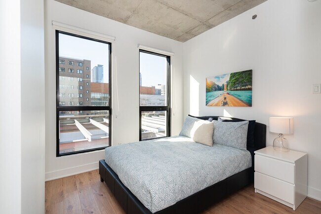 Photo du bâtiment - 1602 Rue Saint-Dominique