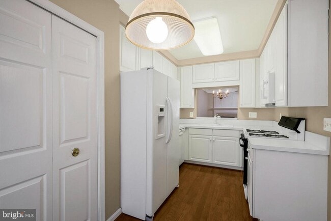 Foto del edificio - 2301 Village Crossing Rd