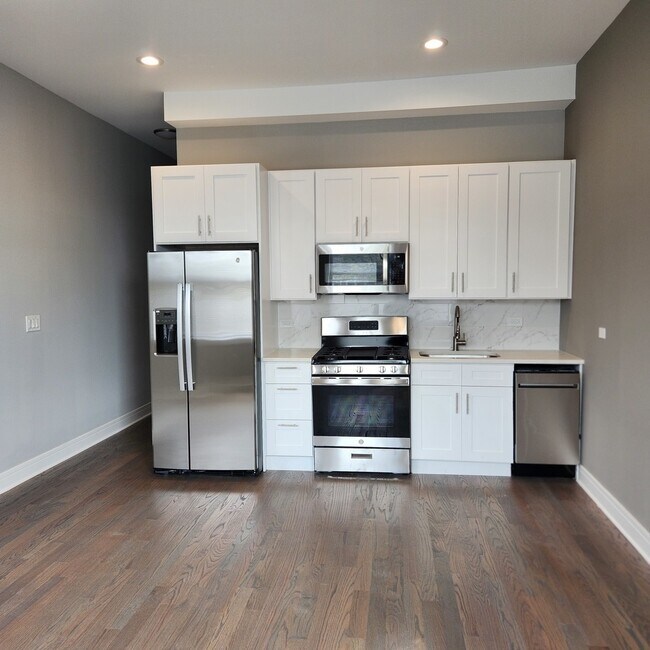 Building Photo - 4347 S Vincennes Ave