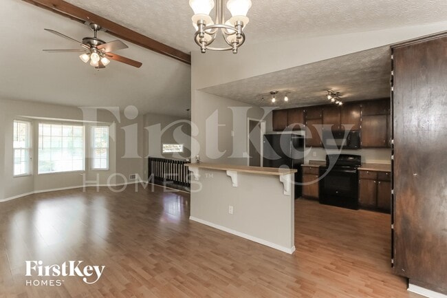 Building Photo - 2145 Sara Ashley Way