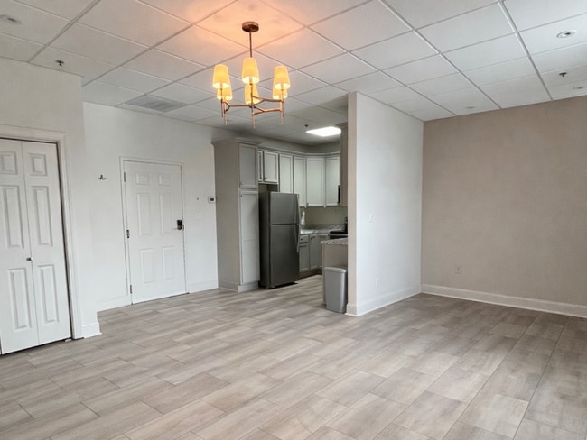 Building Photo - 201 E Lafayette St