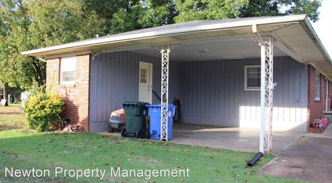 Foto del edificio - 3 br, 2 bath House - 1106 Winston Drive