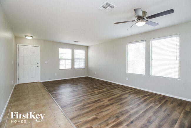 Building Photo - 1137 Leslie Cir