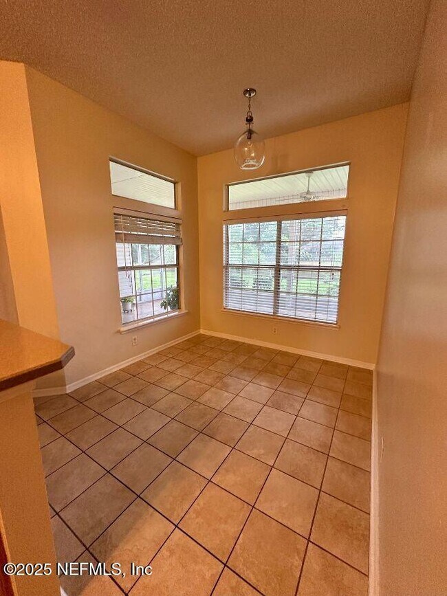 Building Photo - 12168 Irwin Manor Dr