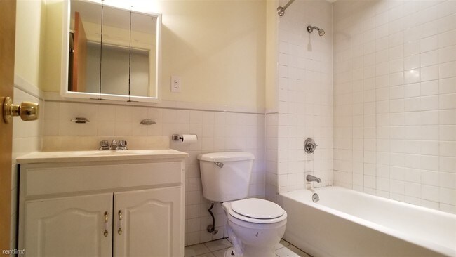 Building Photo - 2 br, 1 bath Apartment - 112 Jersey St # 2B1B