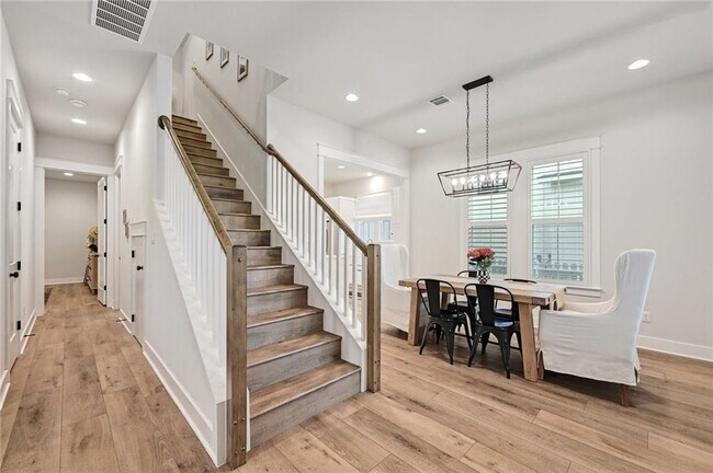 Foto del edificio - 1095 Twain St