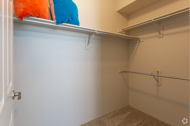 1BR, 1BA - 769 SF - Links at Legacy Ridge