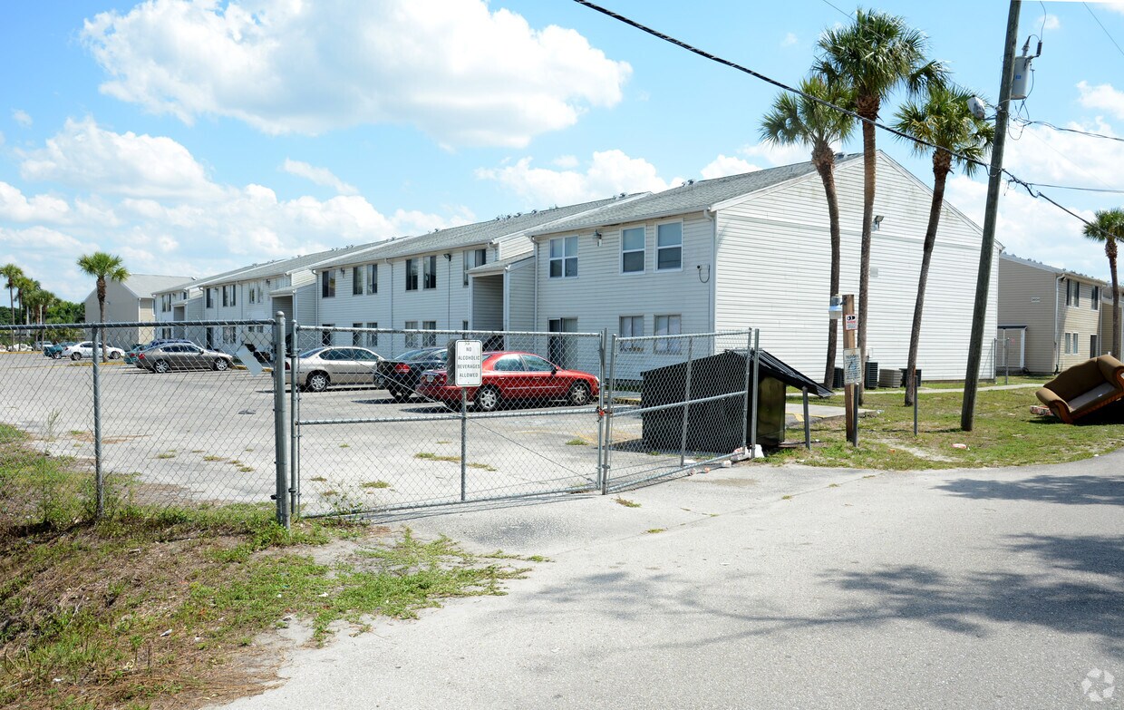 Foto principal - Cypress Courts Apartments