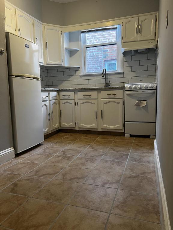 Foto principal - 576 Warburton Ave