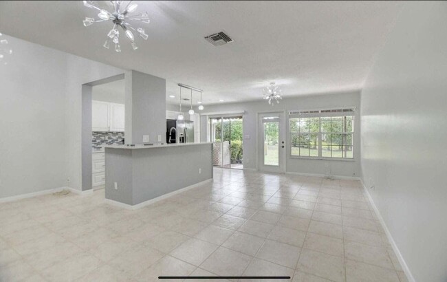 Building Photo - 5286 Sapphire Vly