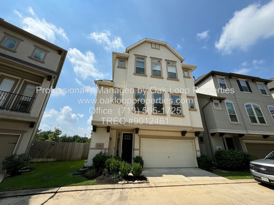 Primary Photo - 2018 Royal Landing Dr
