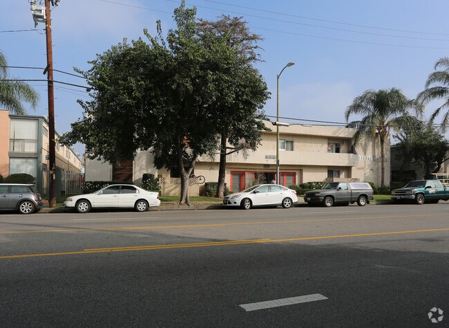 Foto del edificio - Montana Apartments