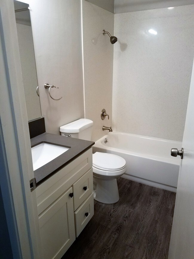 Bathroom Fixtures Hayward Ca summit apartments rentals - hayward, ca | apartments Bathroom Fixtures Hayward Ca summit apartments rentals - hayward, ca | apartments