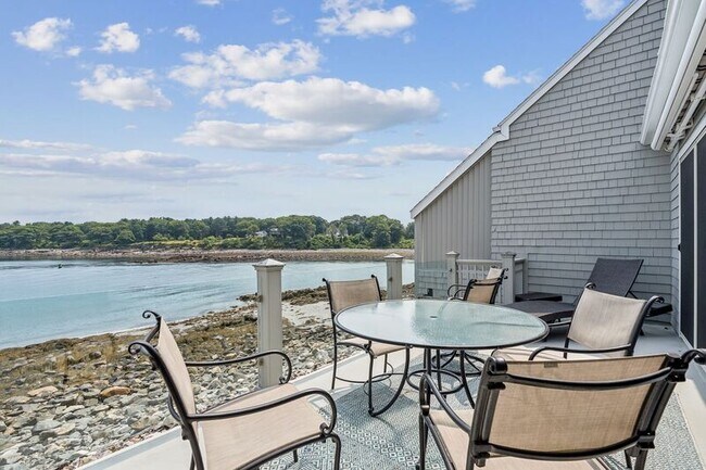 Foto del edificio - 18 Stage Neck Rd