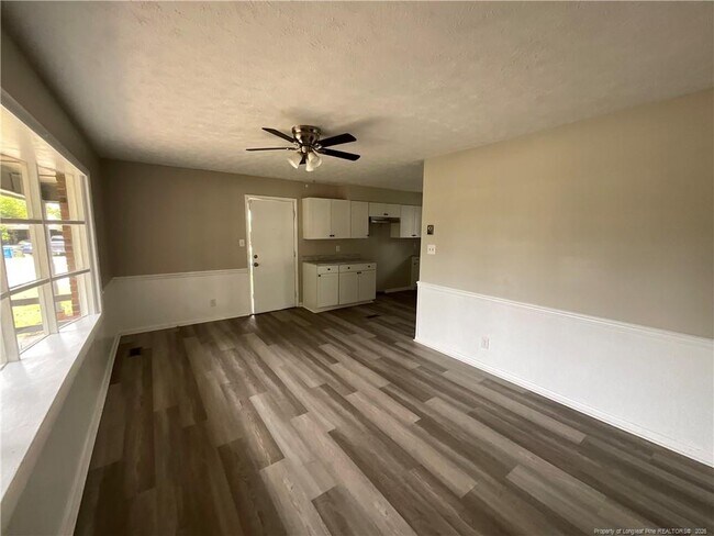 Foto del edificio - 1365 Greenock Ave