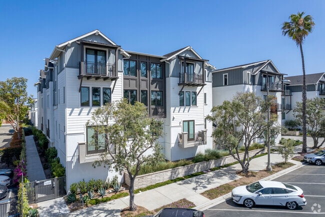 Carlyle Carlsbad Village