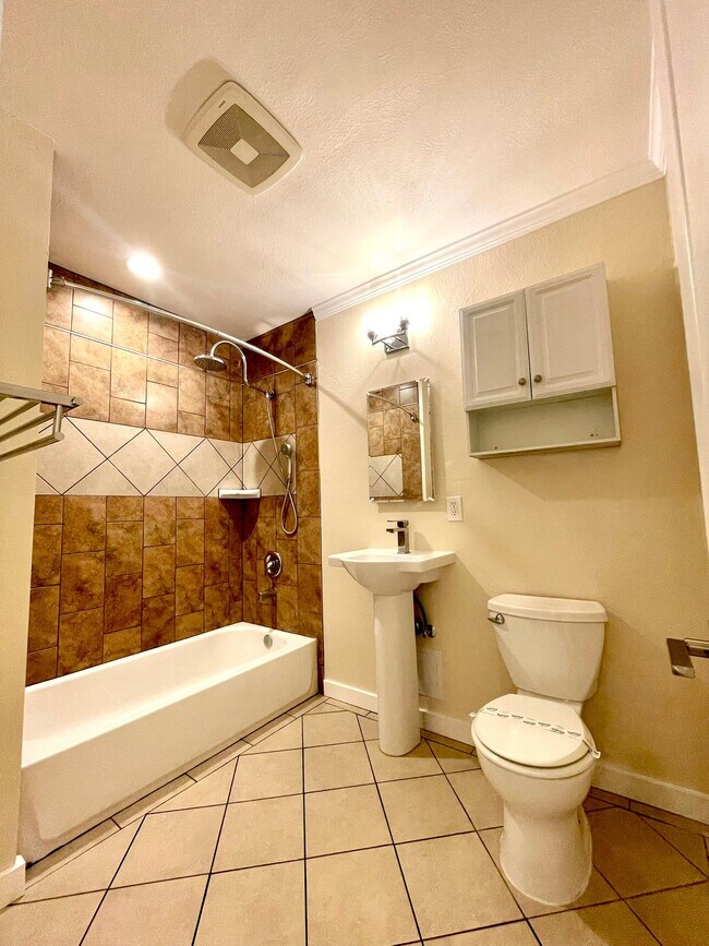 Foto del edificio - 17710 Jersey Ave