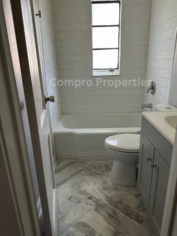 Foto del edificio - 1309 Washington St E