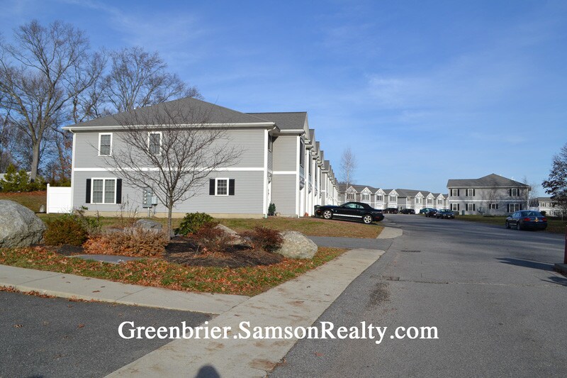 114 Greenbrier Dr, Seekonk, MA 02771 Townhome Rentals in Seekonk MA