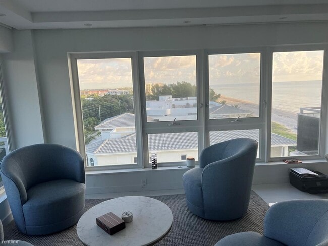 Building Photo - 2 br, 2 bath Condo - 2066 N Ocean Blvd Apt...
