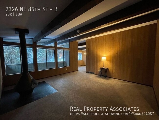 Building Photo - 2326 NE 85th St
