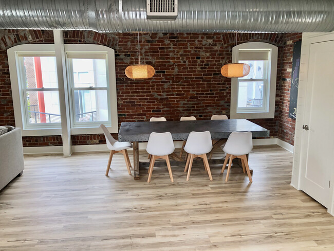 Foto del edificio - 2936 Cherry St