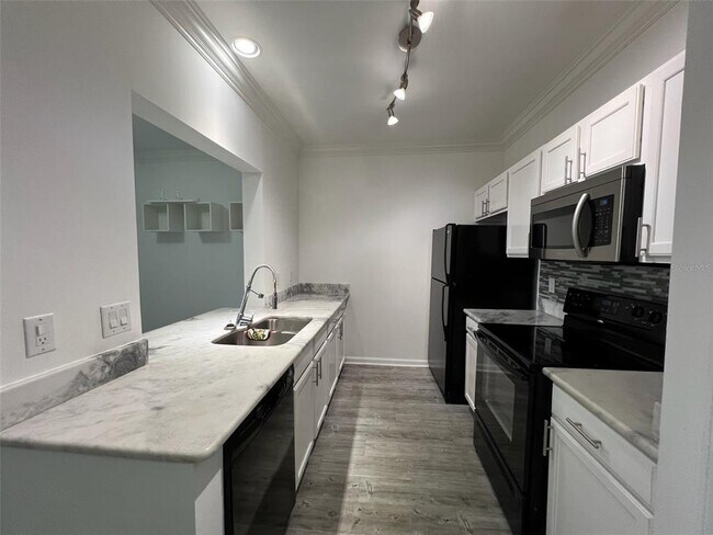 Foto del edificio - 4865 Cypress Woods Dr