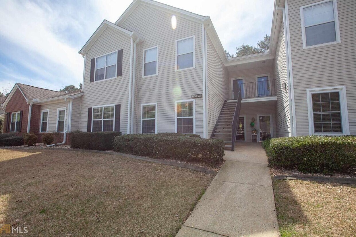 1703 Ridgefield Dr, Peachtree City, GA 30269 Apartment for Rent in