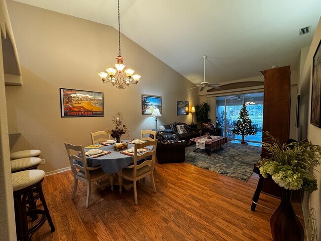 Foto del edificio - 8578 Ibis Cove Cir