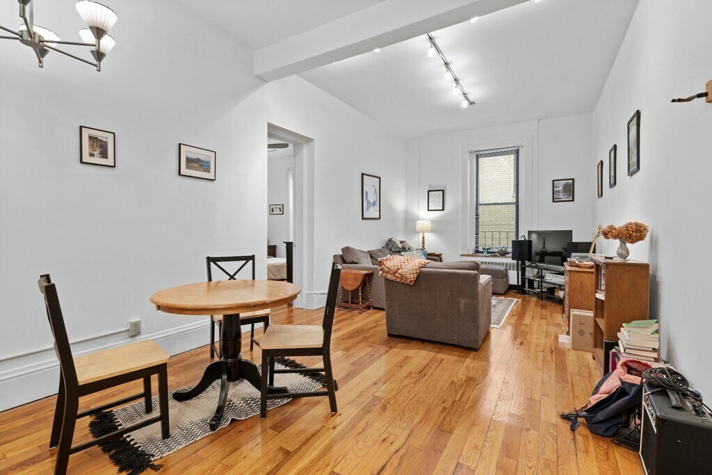 Foto principal - 271 Dartmouth St
