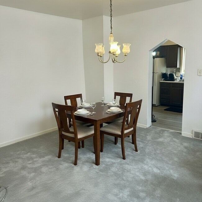 Foto del edificio - 626 Baldwin St