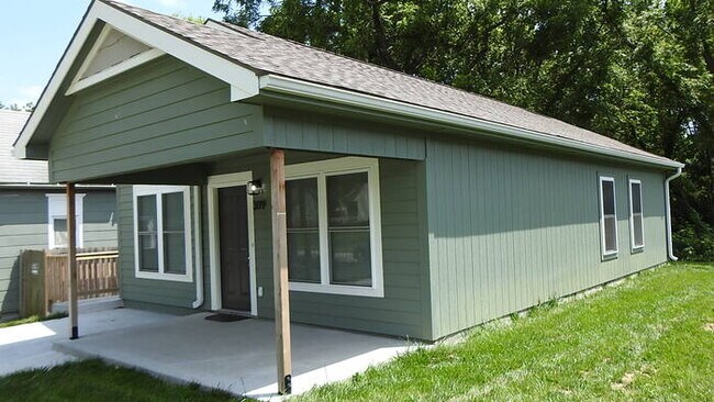 Foto del edificio - Newer Build - 3 bed -2bath Home in Indepen...