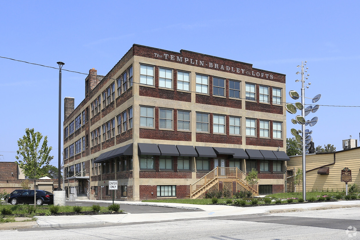 Parking Lot - Templin-Bradley Co. Lofts