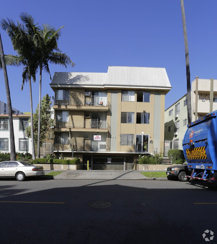 Building Photo - 531 S Mariposa Ave