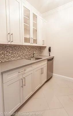 Building Photo - 99 Battery Pl