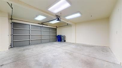 Building Photo - 123 Warbler Ln