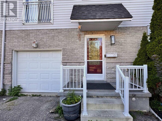 Building Photo - 1 Golden Terrace Ct